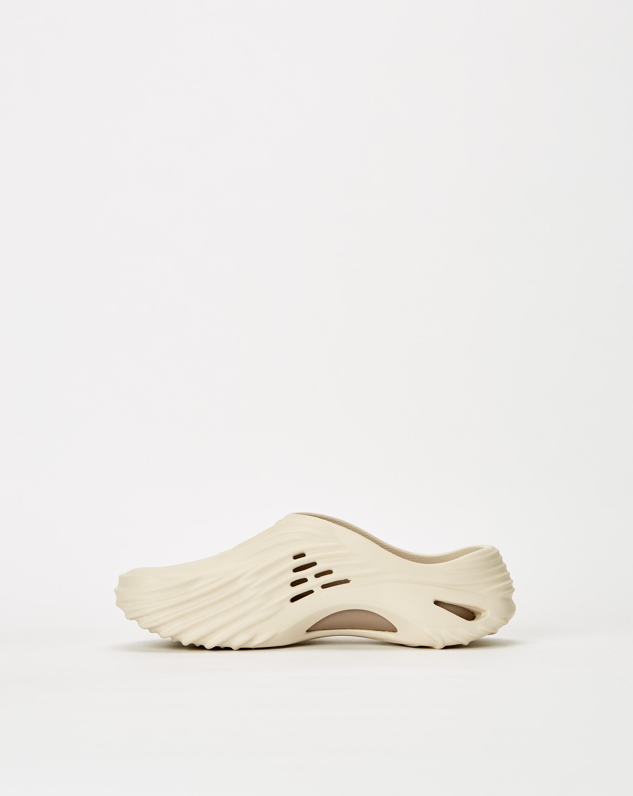 Crocs Echo Wave - Rule of Next Footwear