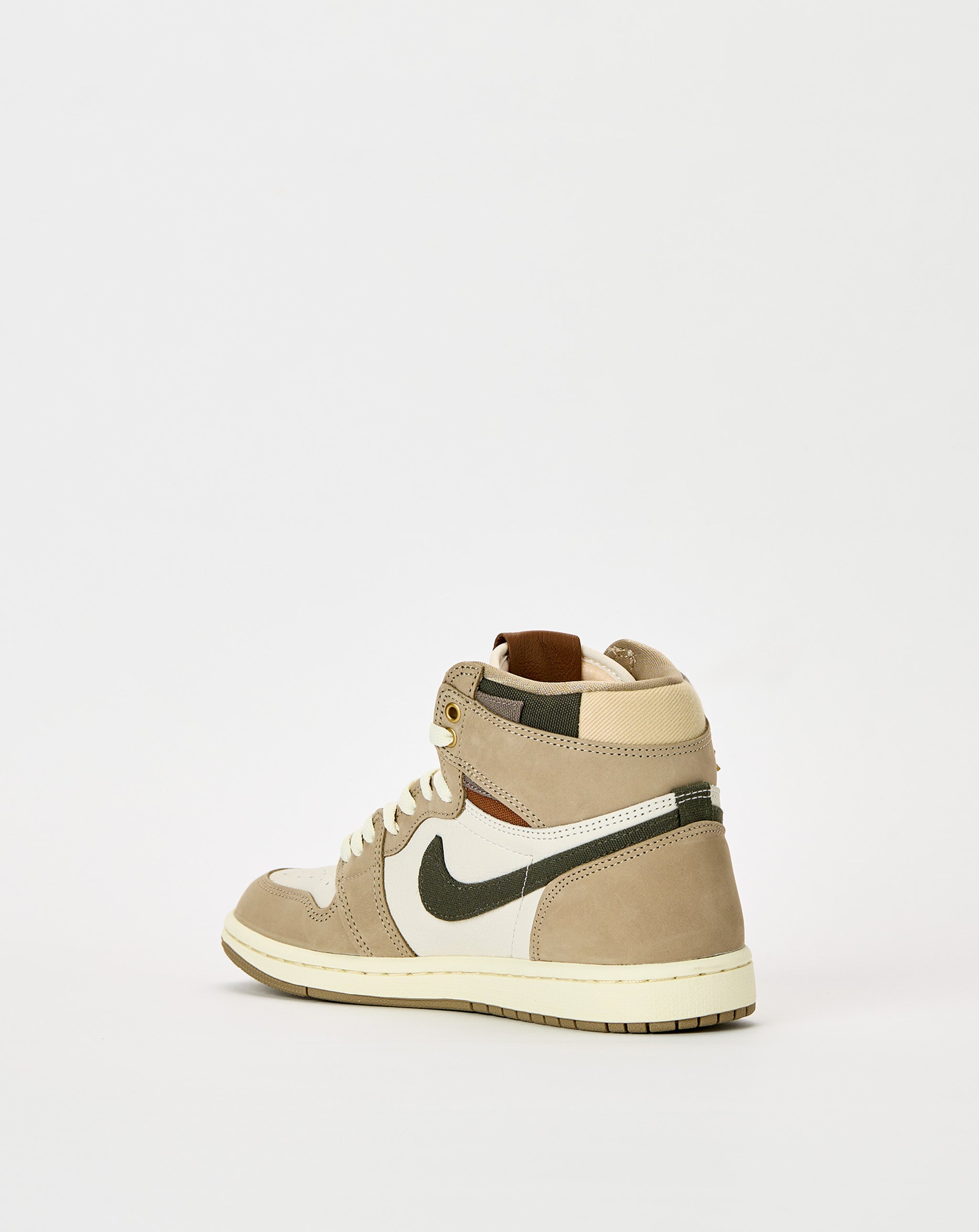Air Jordan Women's Air Jordan 1 Retro High OG. Underground