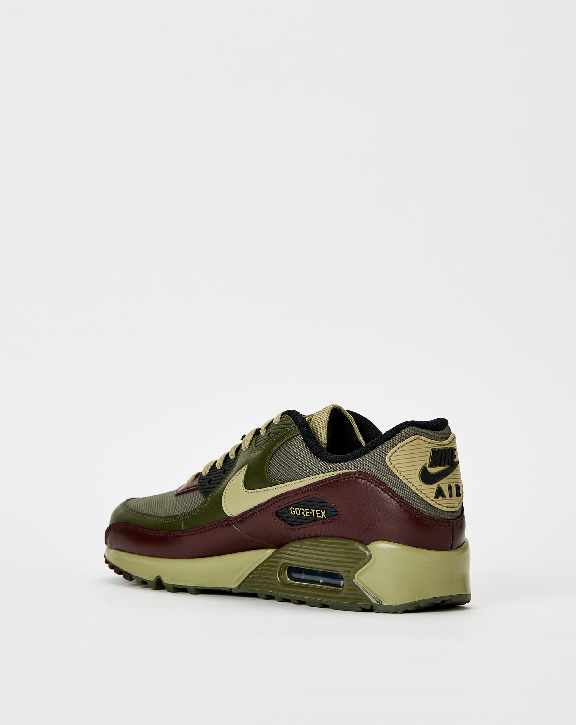 Nike Air Max 90 GTX - Rule of Next Footwear