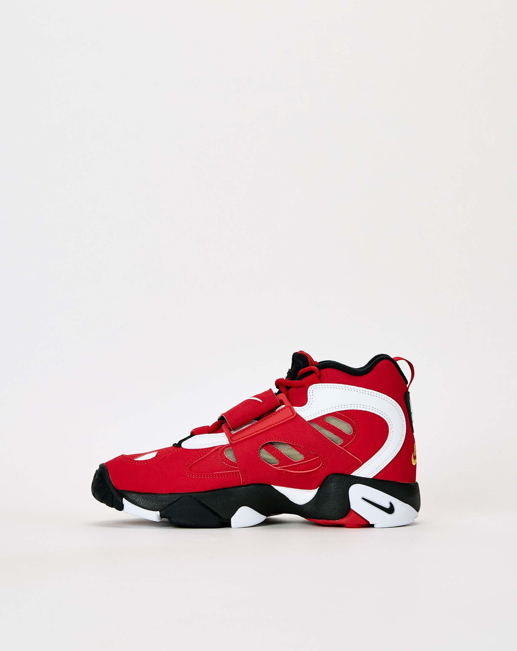 Nike Air Diamond Turf II 'Prime Red'. Underground Footwear. Rule of Next Streetwear.
