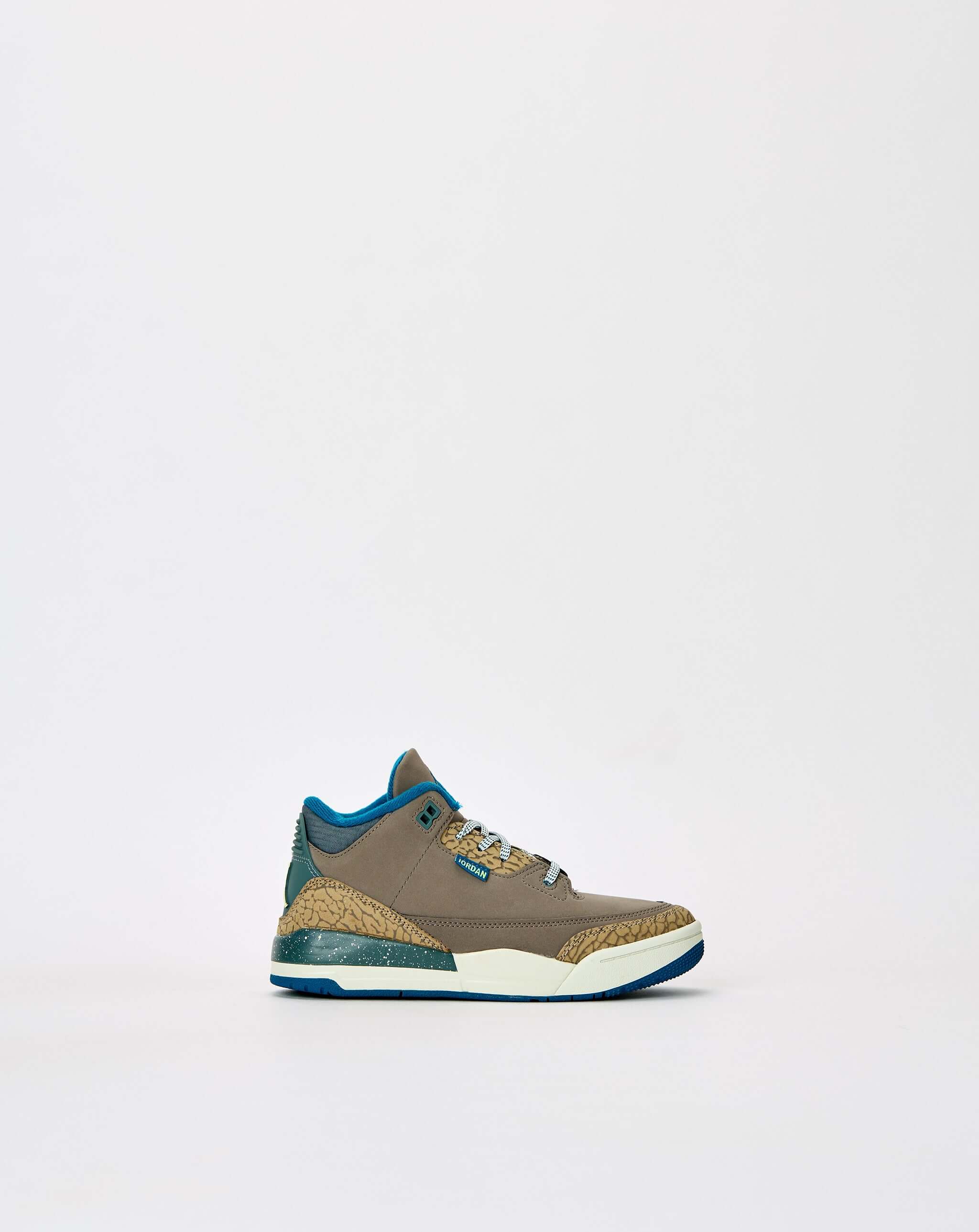 Air Jordan Kids' Air Jordan 3 Retro (PS). Underground Footwear. Rule of Next Streetwear.