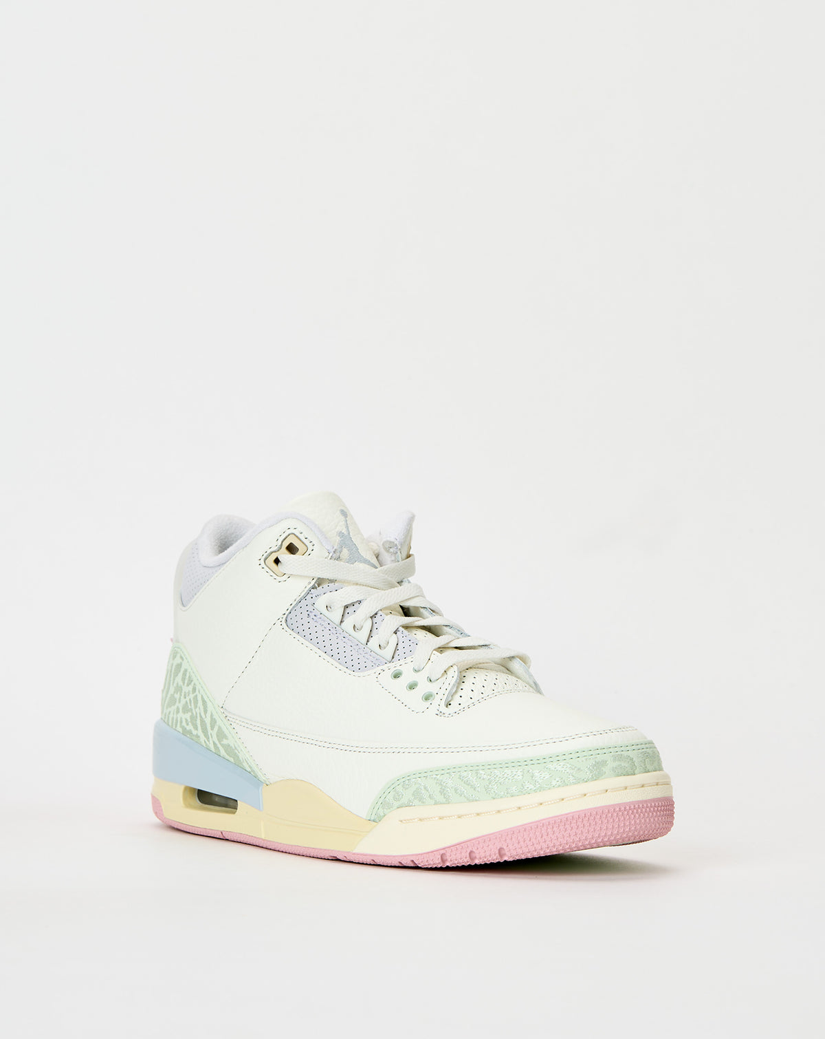 Air Jordan Air Jordan 3 Retro OG 'Spring is in the Air'. Underground Footwear. Rule of Next Streetwear.