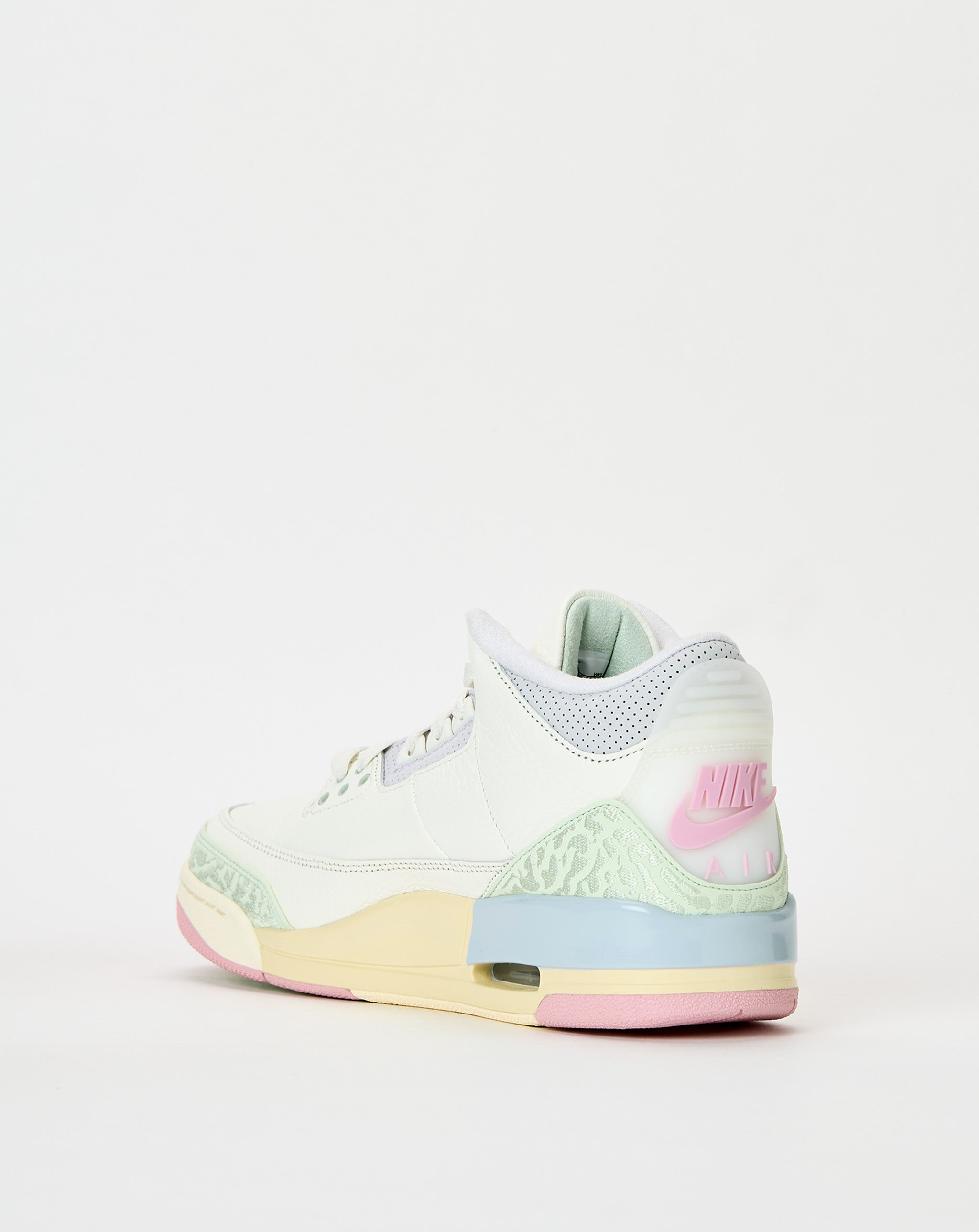 Air Jordan Air Jordan 3 Retro OG 'Spring is in the Air'. Underground Footwear. Rule of Next Streetwear.