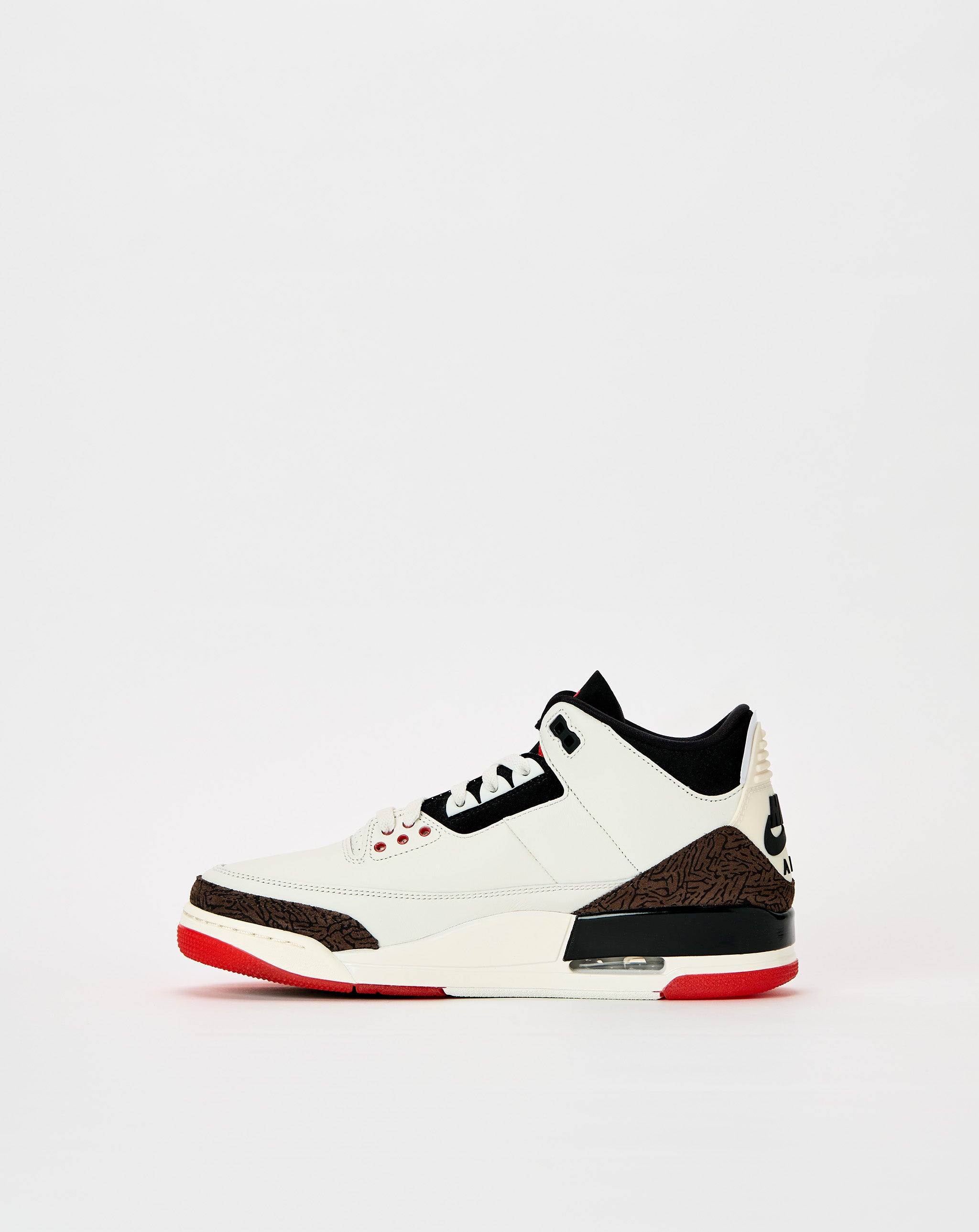 Air Jordan Air Jordan 3 Retro 'World's Best Dad'. Underground Footwear. Rule of Next Streetwear.