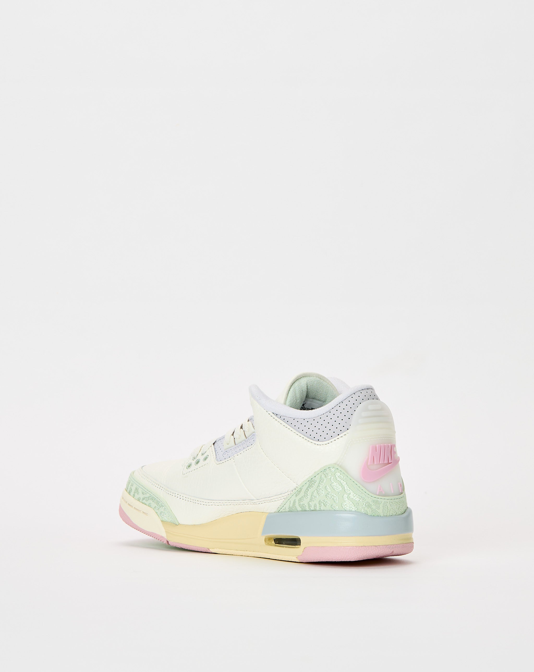 Air Jordan Kids' Air Jordan 3 Retro OG 'Spring is in the Air' (GS). Underground Footwear. Rule of Next Streetwear.