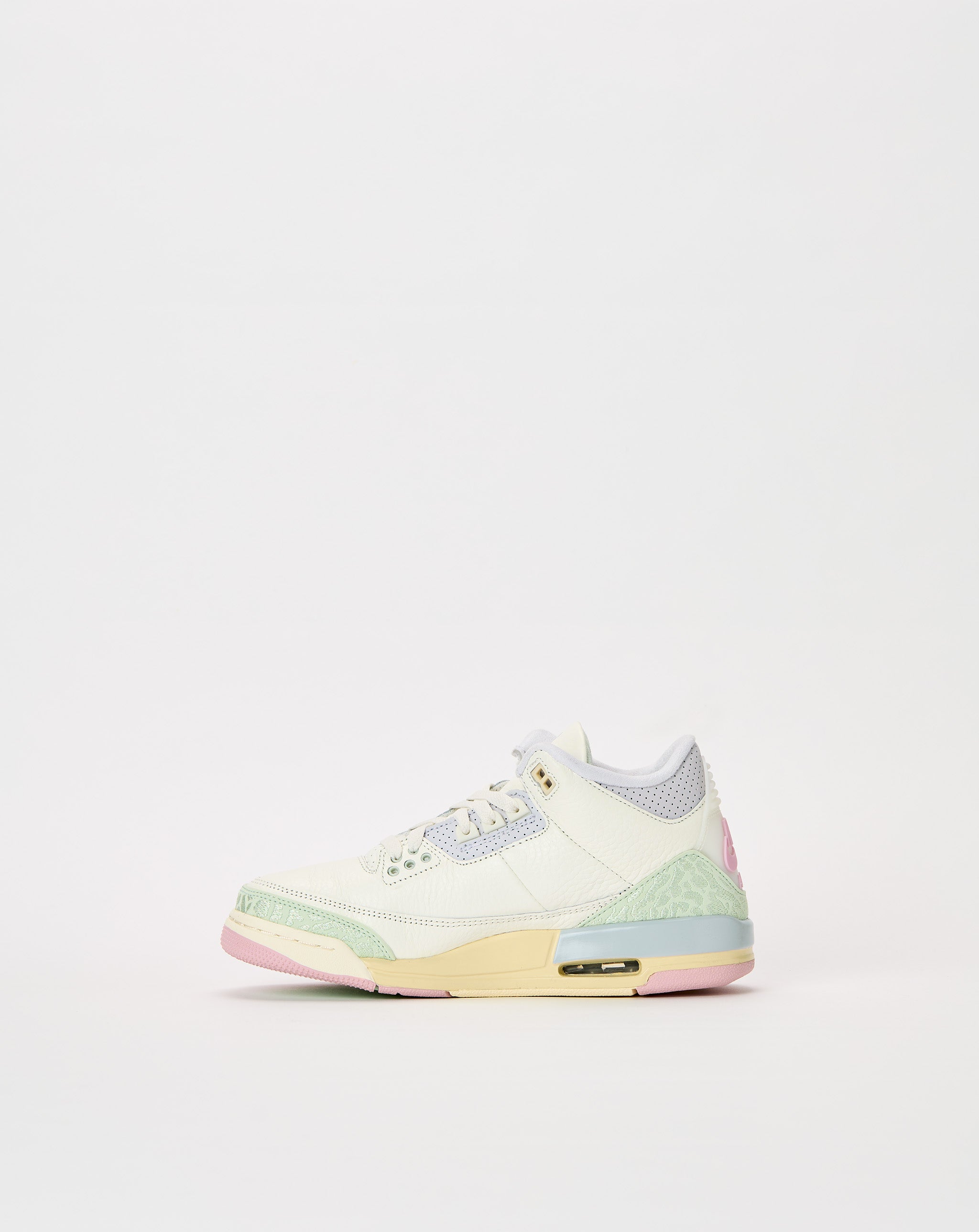 Air Jordan Kids' Air Jordan 3 Retro OG 'Spring is in the Air' (GS). Underground Footwear. Rule of Next Streetwear.