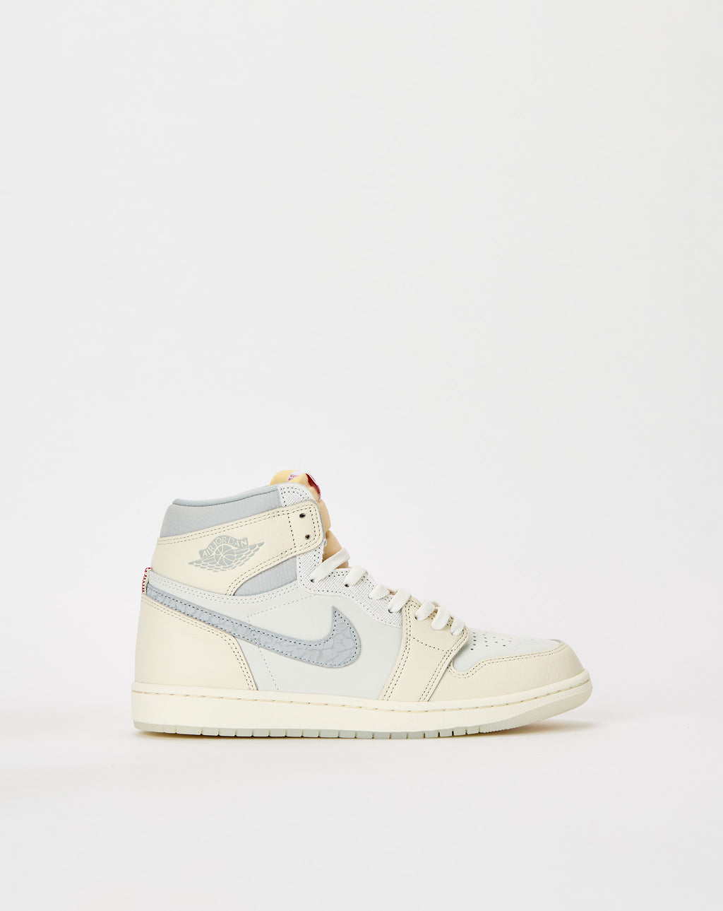 Air Jordan 1 Retro High OG 'Sail/University Red'