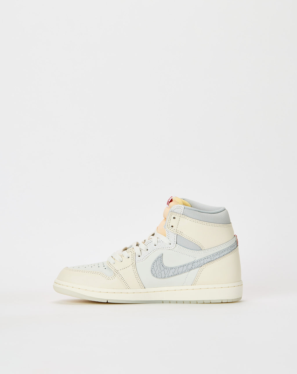 Air Jordan 1 Retro High OG 'Sail/University Red'