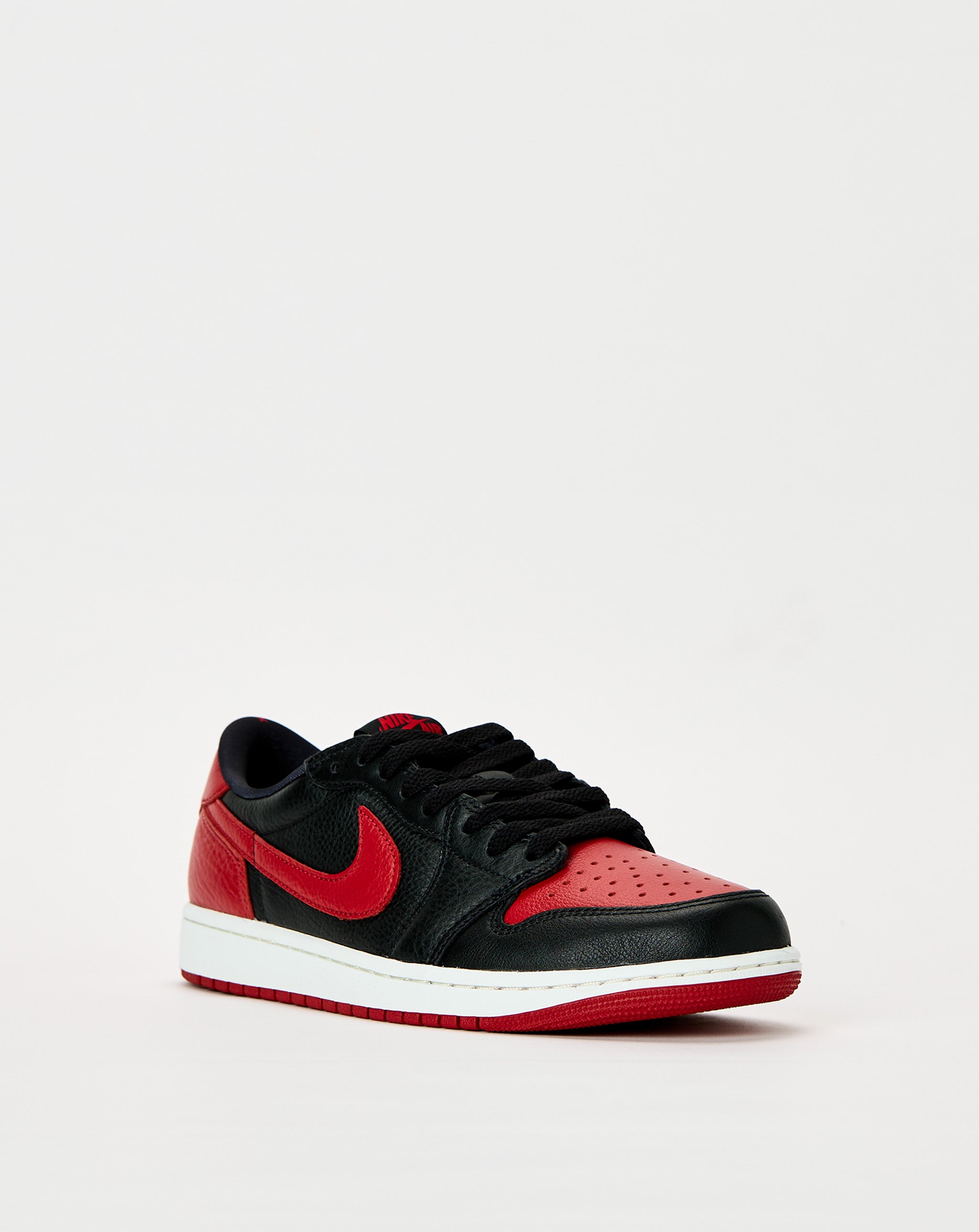 Air Jordan Air Jordan 1 Retro Low OG 'Banned'. Underground Footwear. Rule of Next Streetwear.
