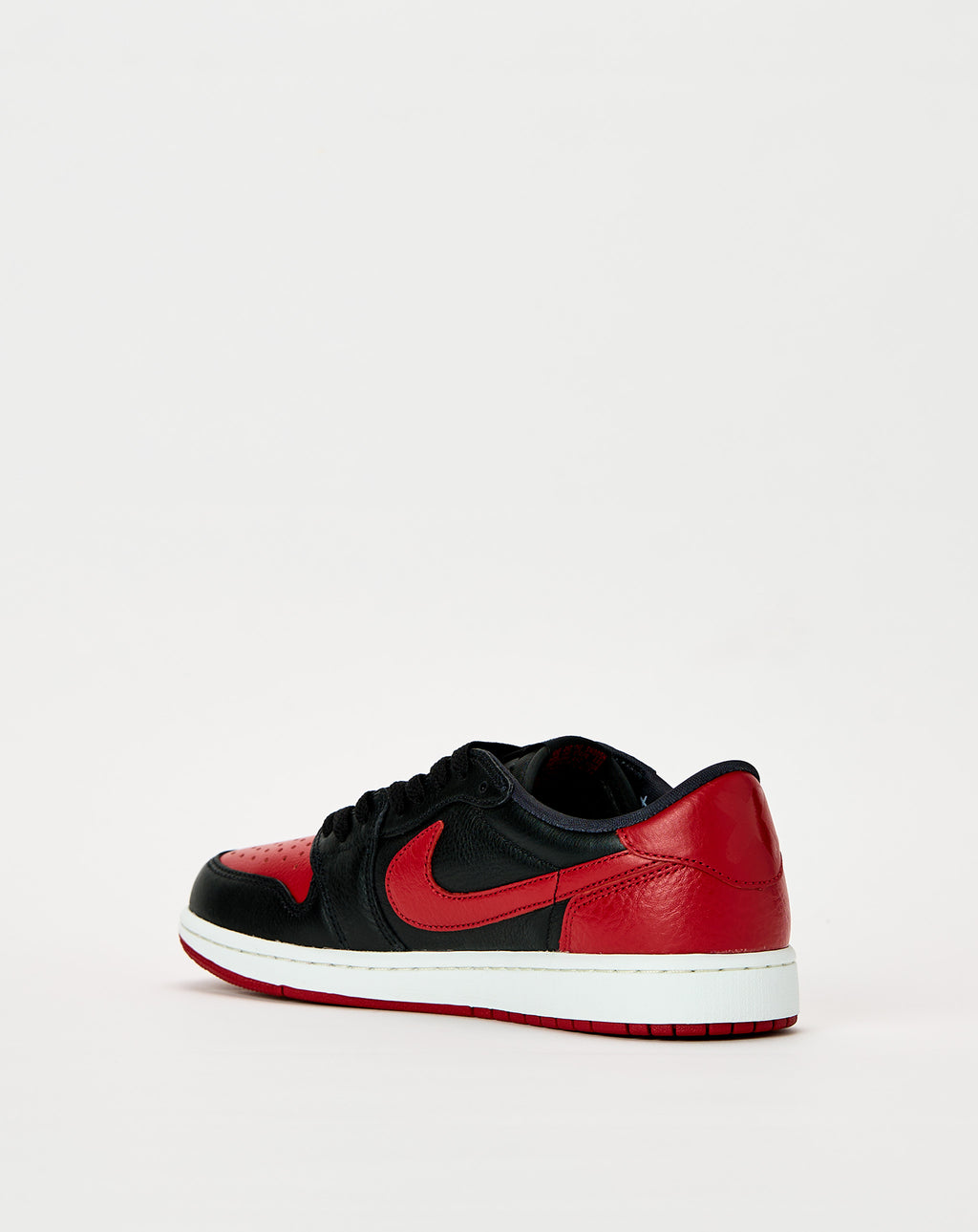 Air Jordan Air Jordan 1 Retro Low OG 'Banned'. Underground Footwear. Rule of Next Streetwear.