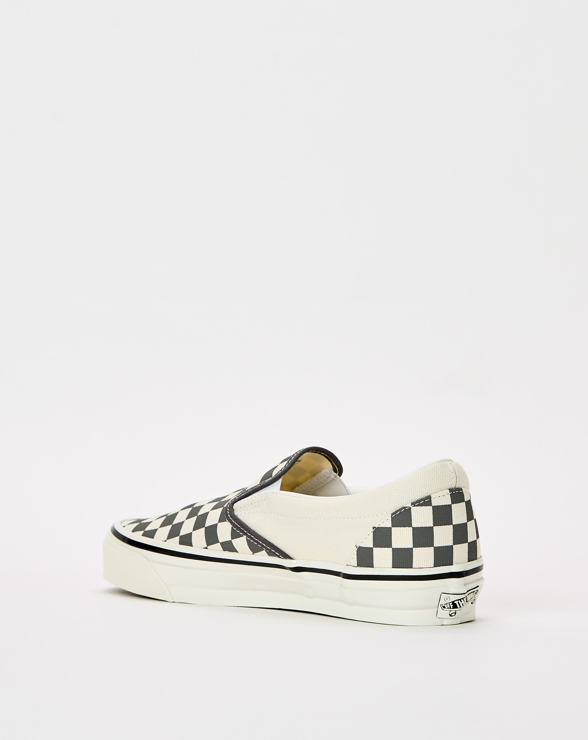 LX Classic Slip-On 98 – Rule of Next